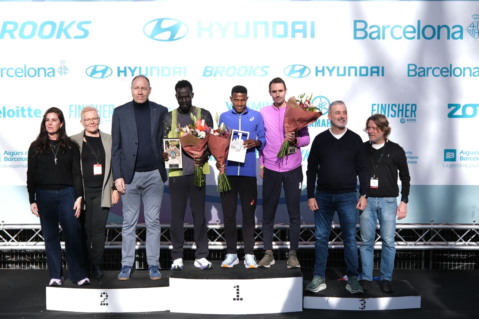Barcelona Vibras: The Half Marathon Breaks Records and Looks Towards the Future!