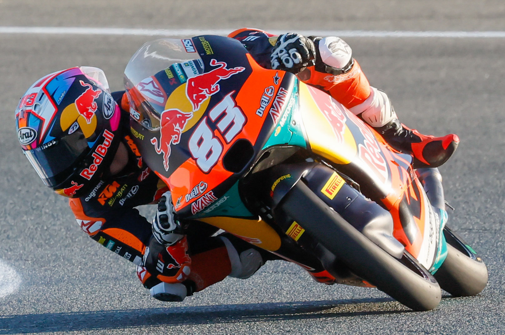 Álvaro Carpe Shines in Austin: Breaks the Pole Record in Moto3