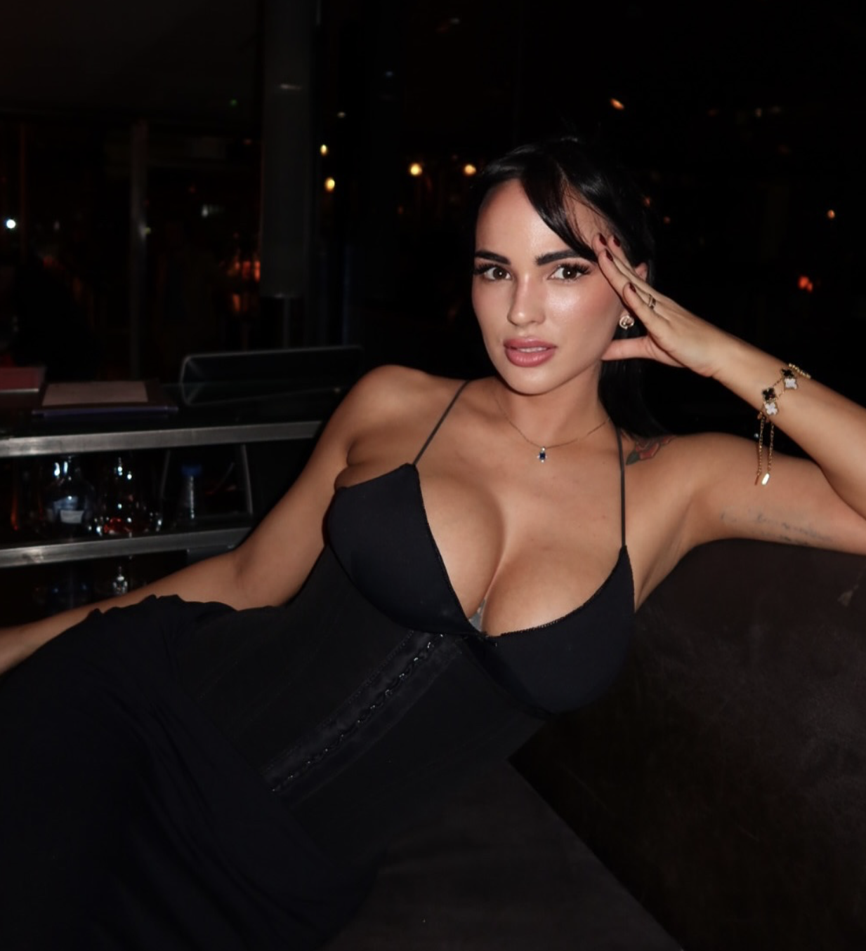 Claudia Bavel: The Seduction Strategy of the Adult Film Star and her Weakness for Reggaeton Musicians