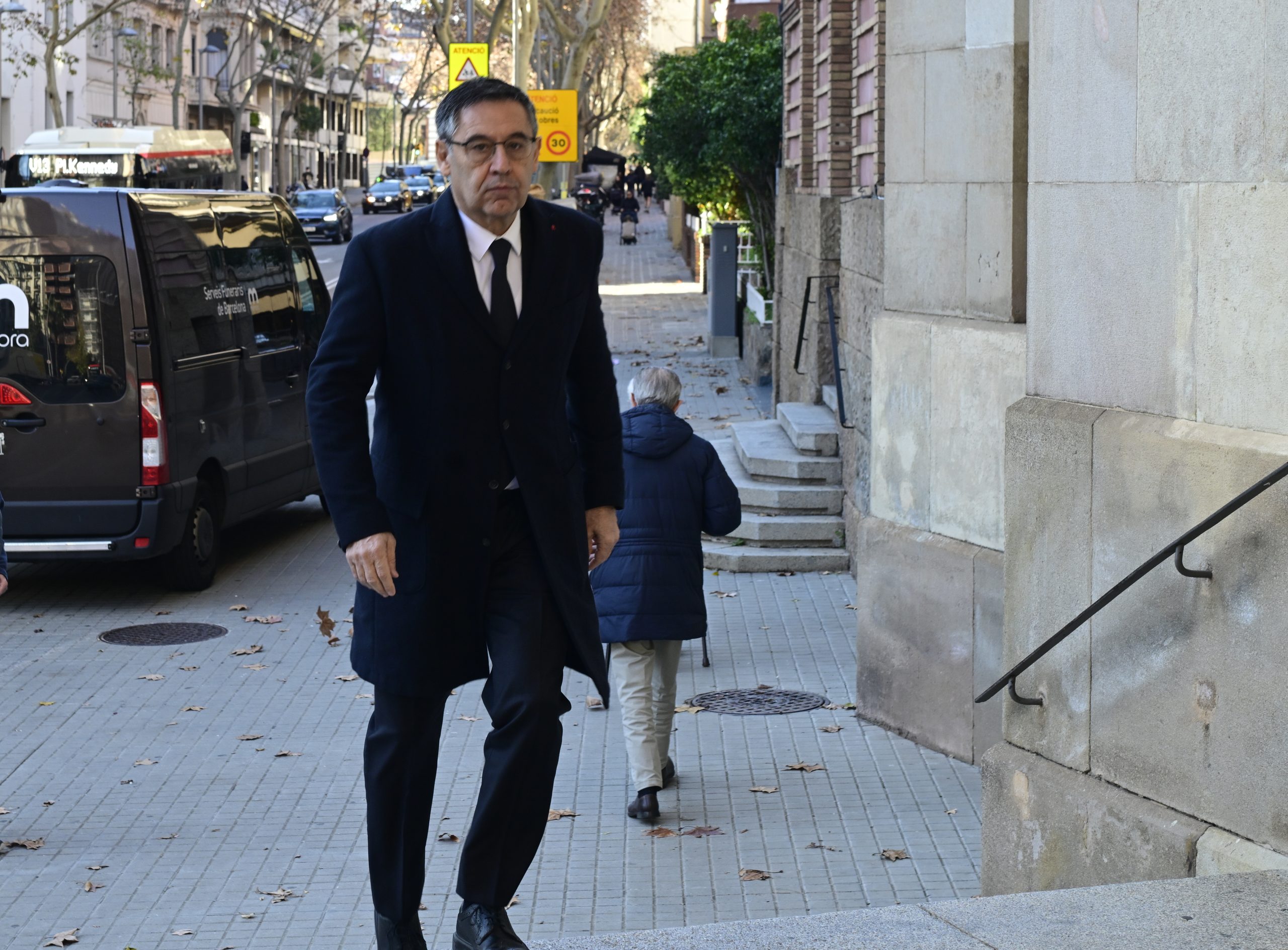 Bartomeu Confused by the Mossos Investigation: Five Years for a Breaking Report and Documentation?