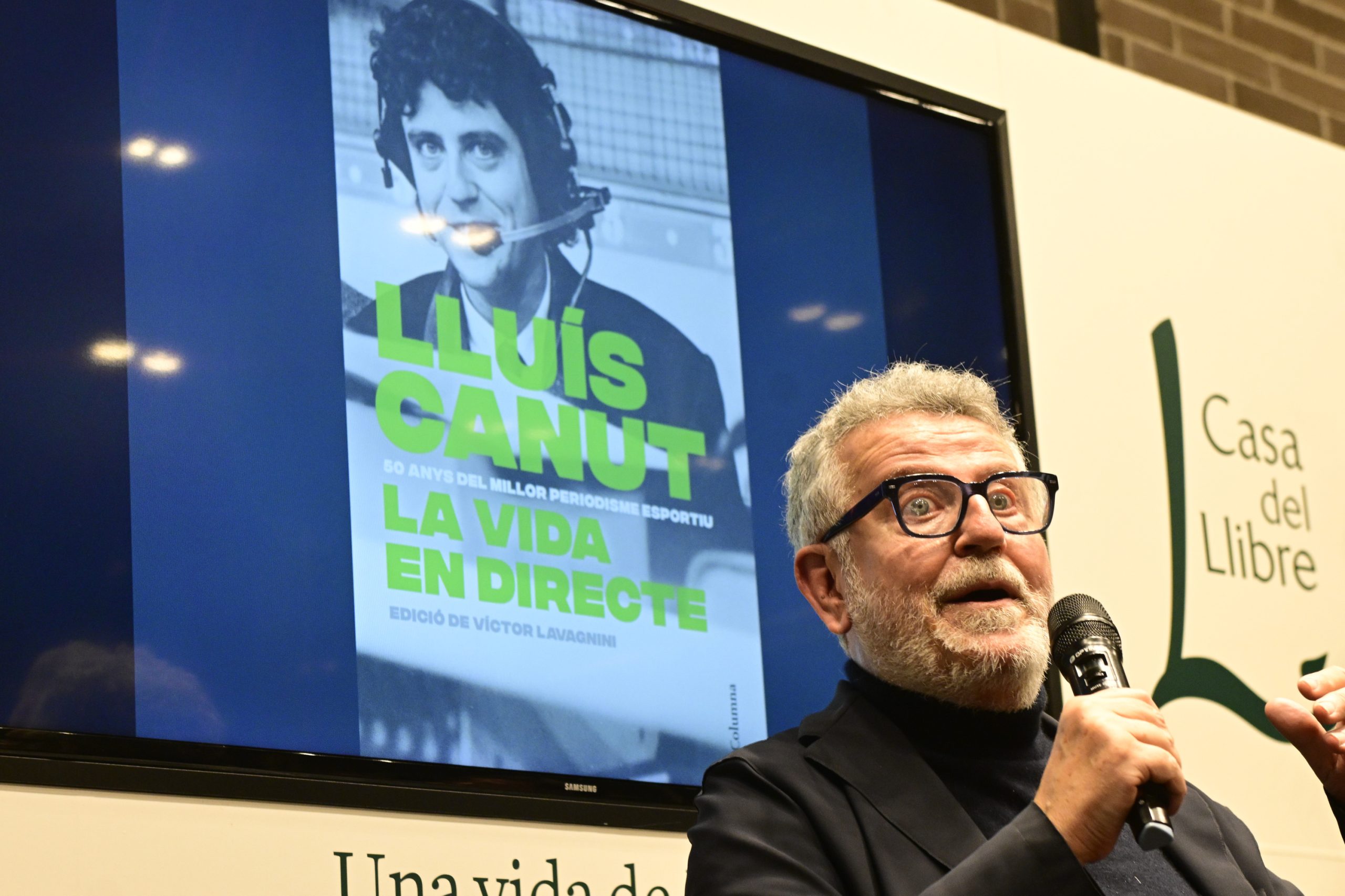 Lluís Canut's book conquers bookstores and the Arbeloa statue generates controversy