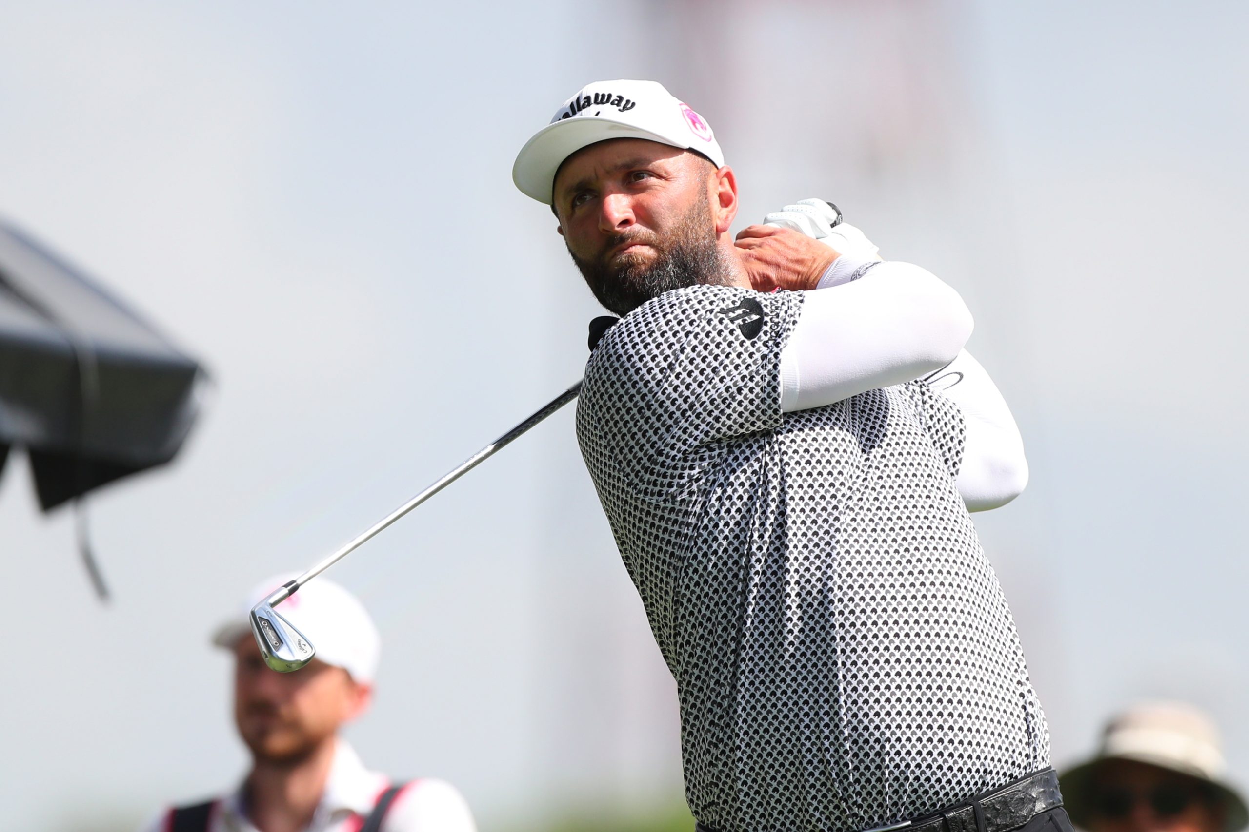 Jon Rahm and DeChambeau shine in Singapore: excitement and surprises in the second round of the LIV
