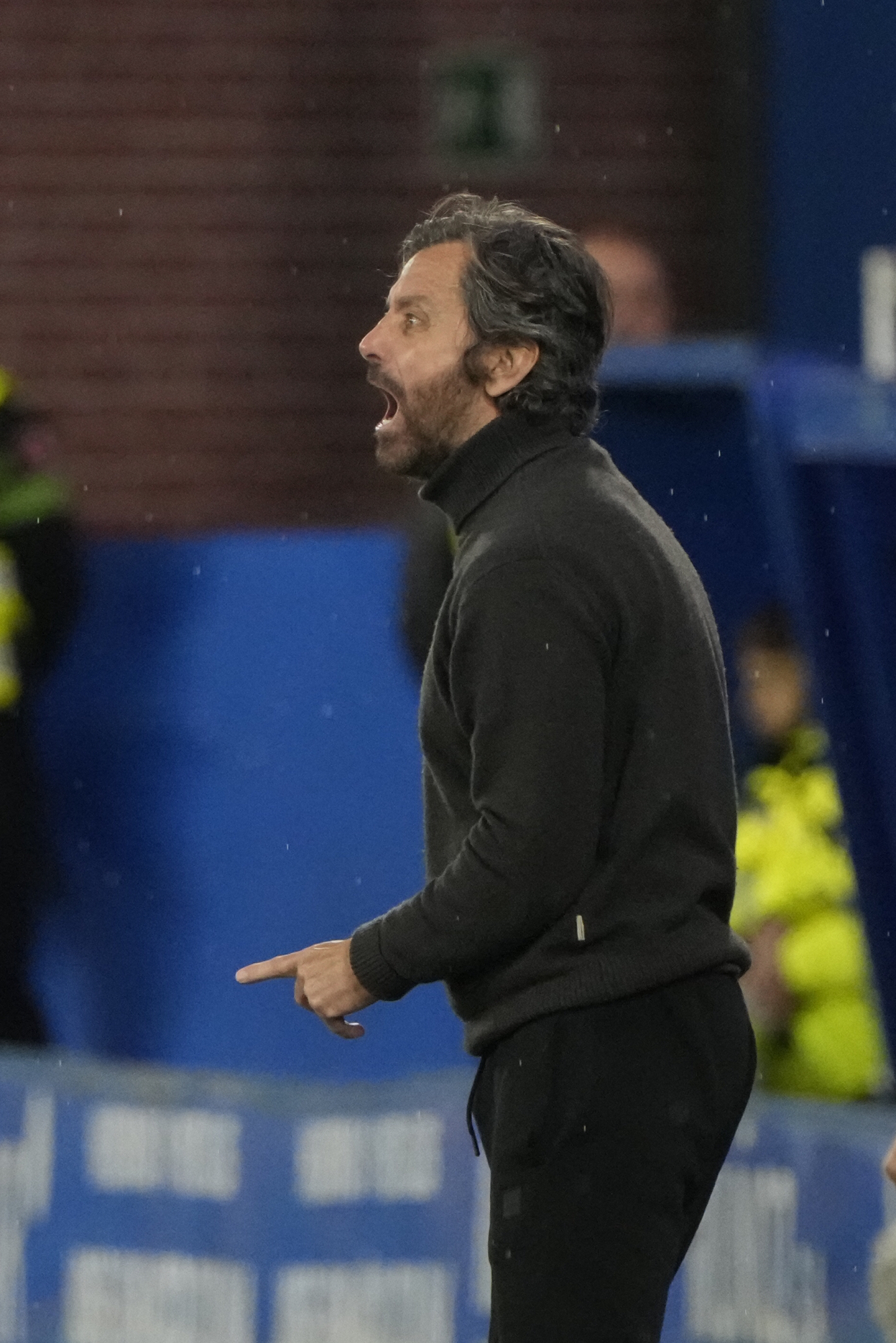 El Alavés se deja empatar en el descuento y Quique Sánchez Flores clama contra el tiempo añadido El Alavés se deja empatar en el descuento y Quique Sánchez Flores clama contra el tiempo añadido