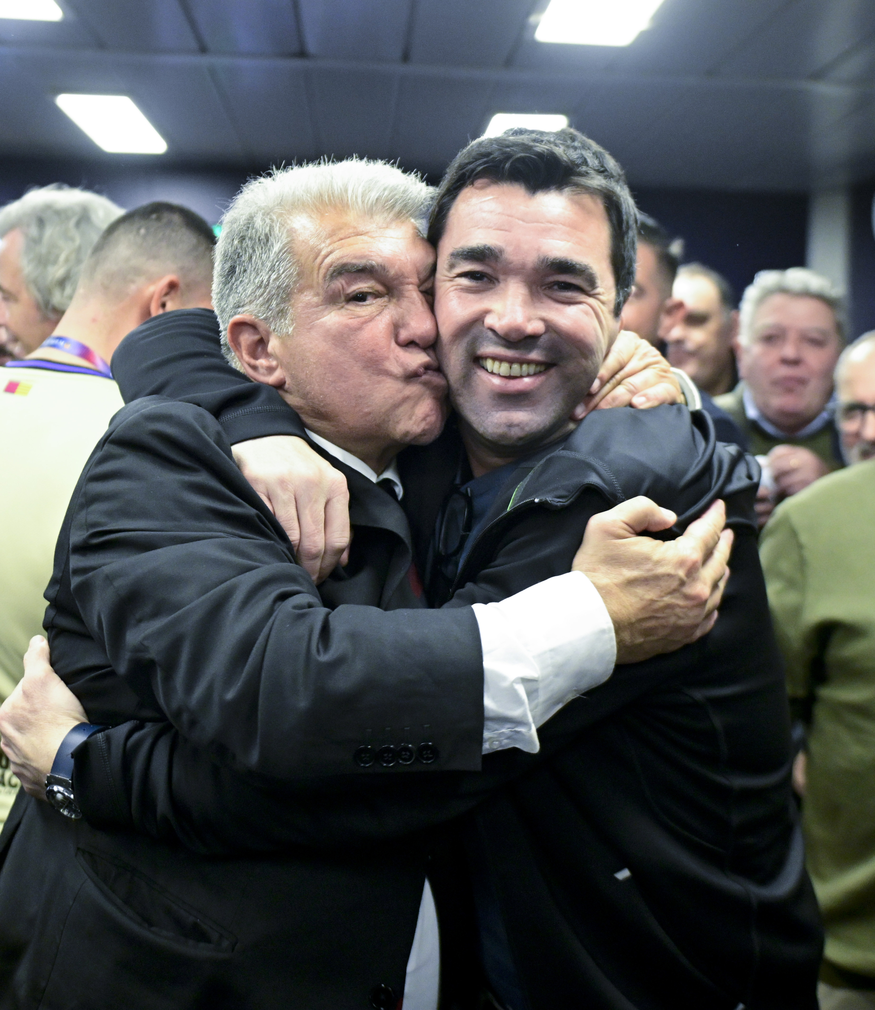 Laporta Conquers the Presidency with a Historic Vote, but Does He Overcome the Myths?