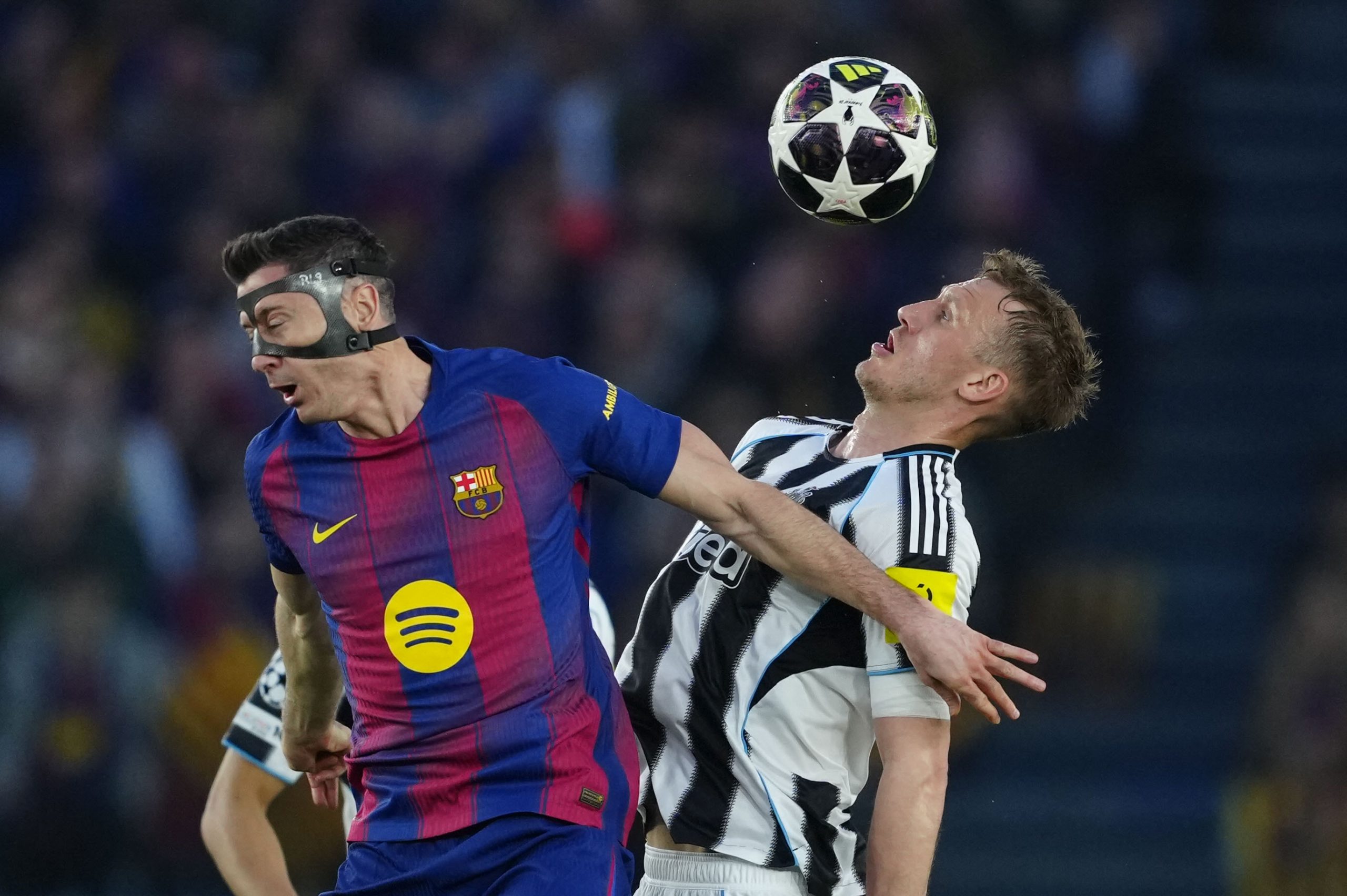 Lewandowski hace historia en Champions: supera a Messi y se corona rey de goleadores ante rivales