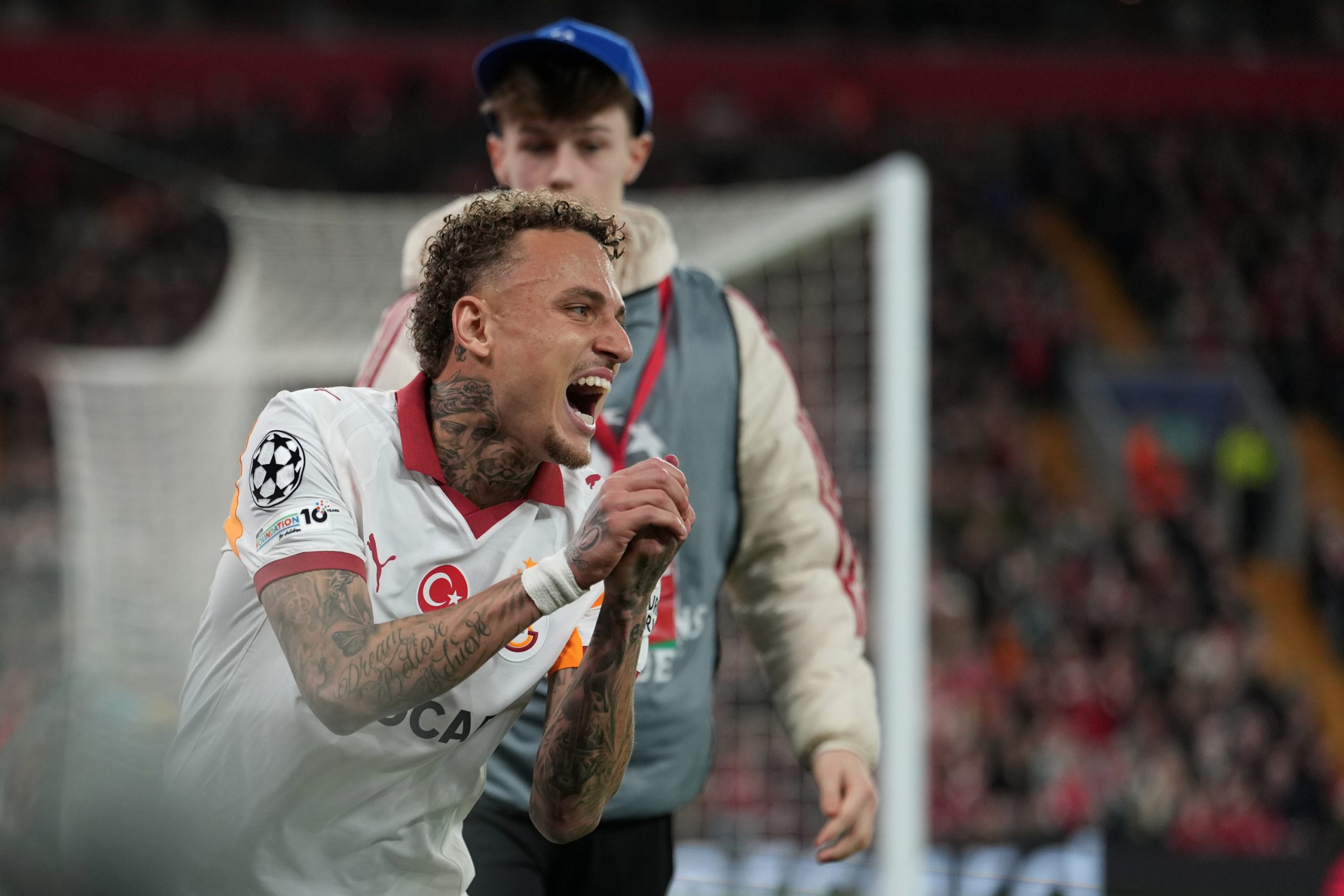 Noa Lang's shocking injury in the Liverpool-Galatasaray duel
