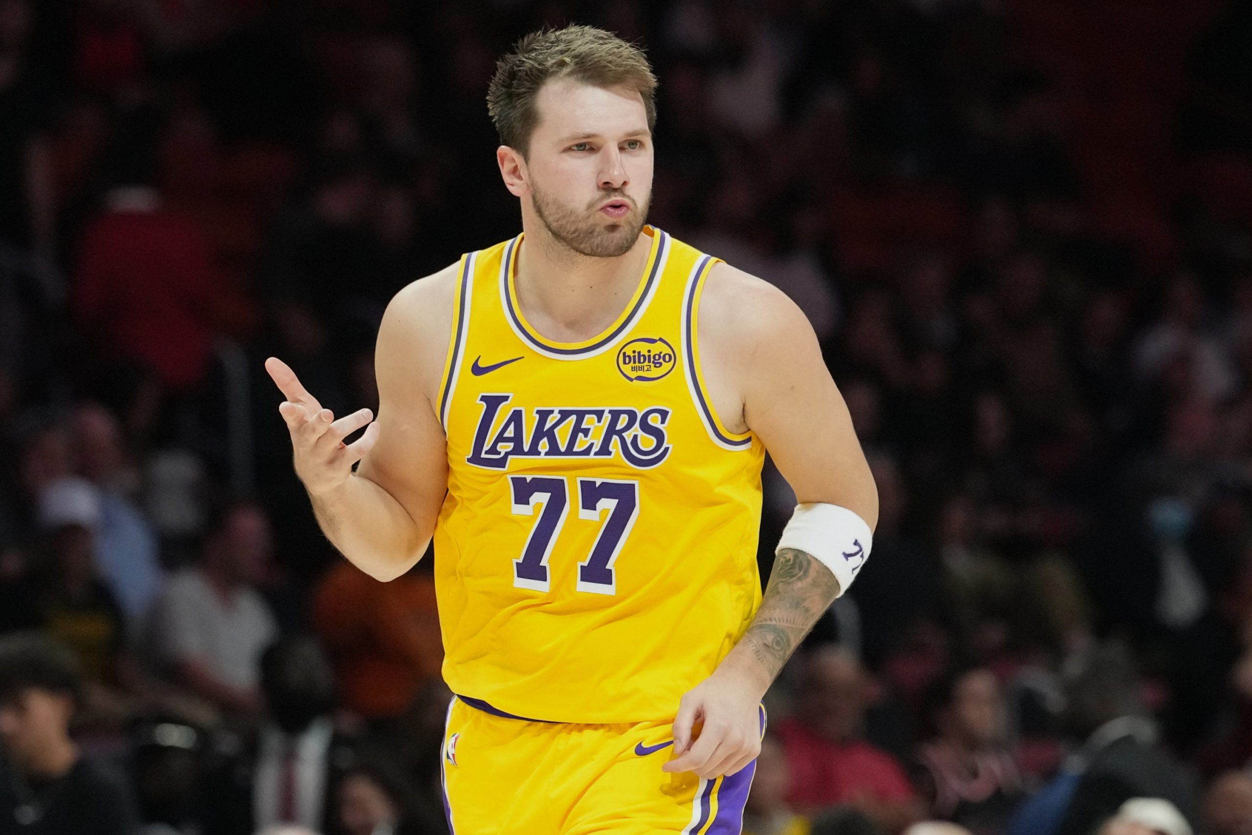 Doncic Desata una Tormenta de 60 Puntos en Miami: ¿El Nuevo Kobe? Doncic Desata una Tormenta de 60 Puntos en Miami: ¿El Nuevo Kobe?
