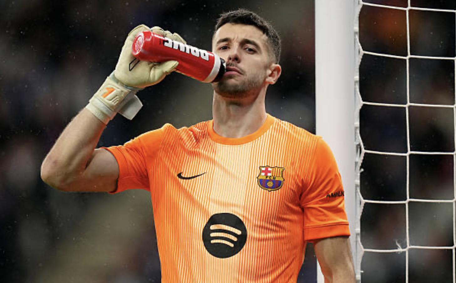 ¡Bombazo en la Selección! De la Fuente Desafía la Lógica con Cuatro Porteros y Abre la Puerta a un Novato para el Mundial ¡Bombazo en la Selección! De la Fuente Desafía la Lógica con Cuatro Porteros y Abre la Puerta a un Novato para el Mundial