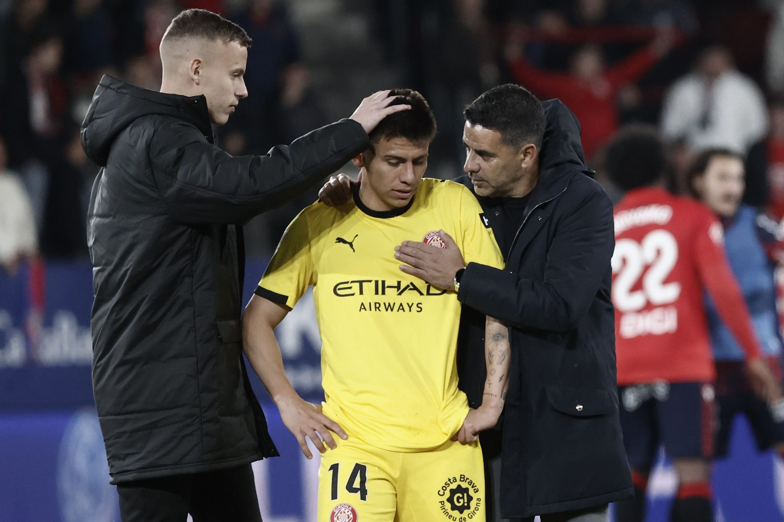 Claudio Echeverri: Concern in Girona over a possible ankle injury