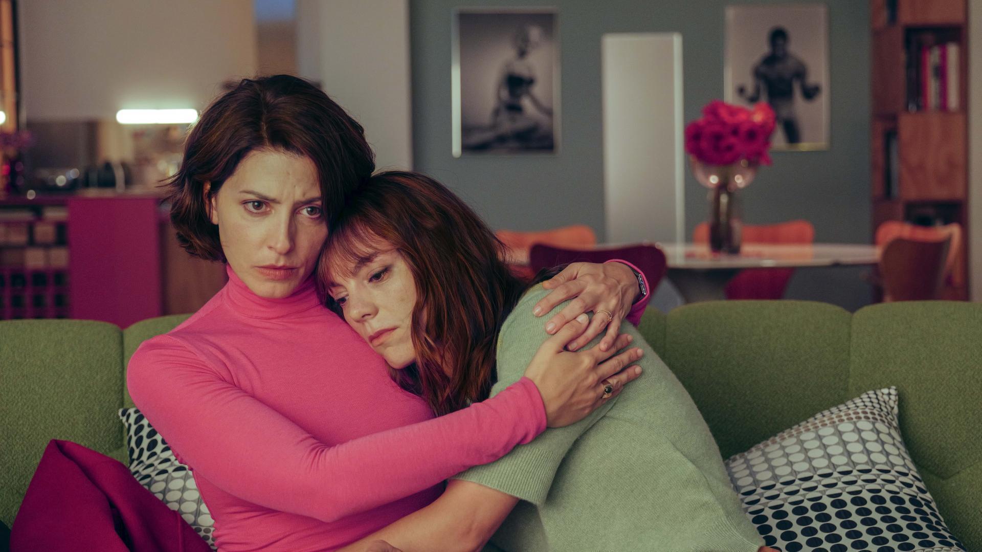 'Bitter Christmas': Almodóvar Unleashes the Critical Storm with His New Masterpiece... Or Not?