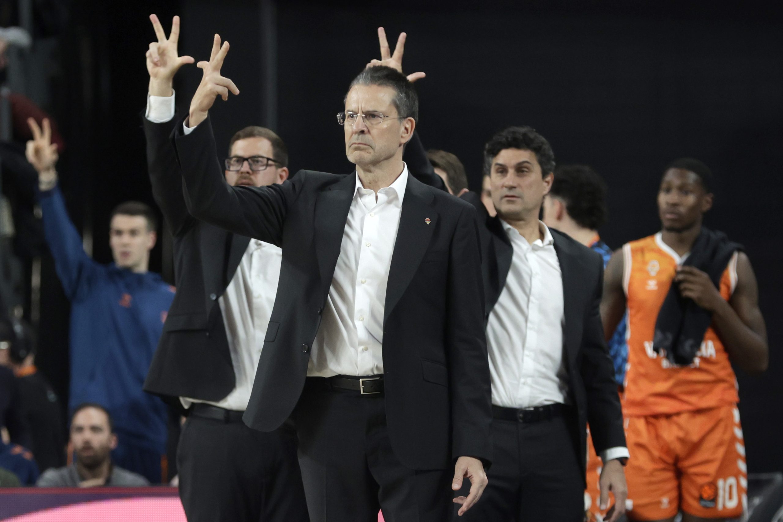 Valencia Basket's epic victory against Olympiacos: a heart-stopping ending