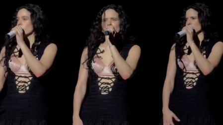 Milan in Vilo! Rosalía Stops Her Concert Due to Brutal Intoxication