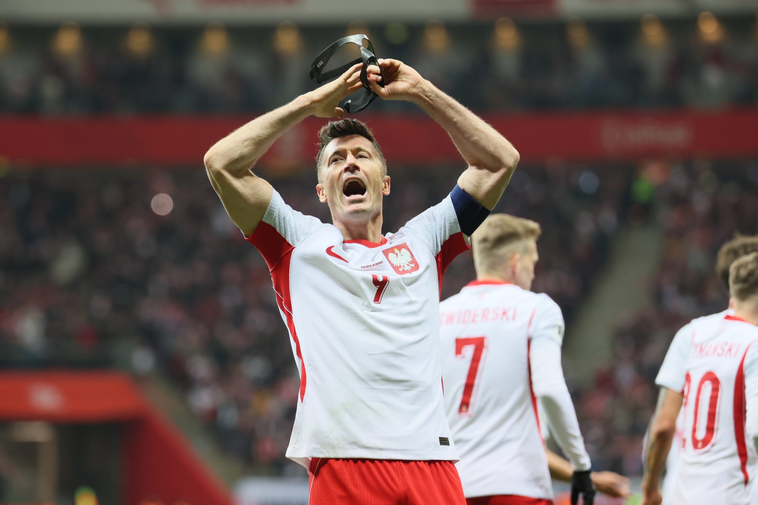 Poland's Comeback: Lewandowski and Zielinski Keep the World Cup Dream Alive