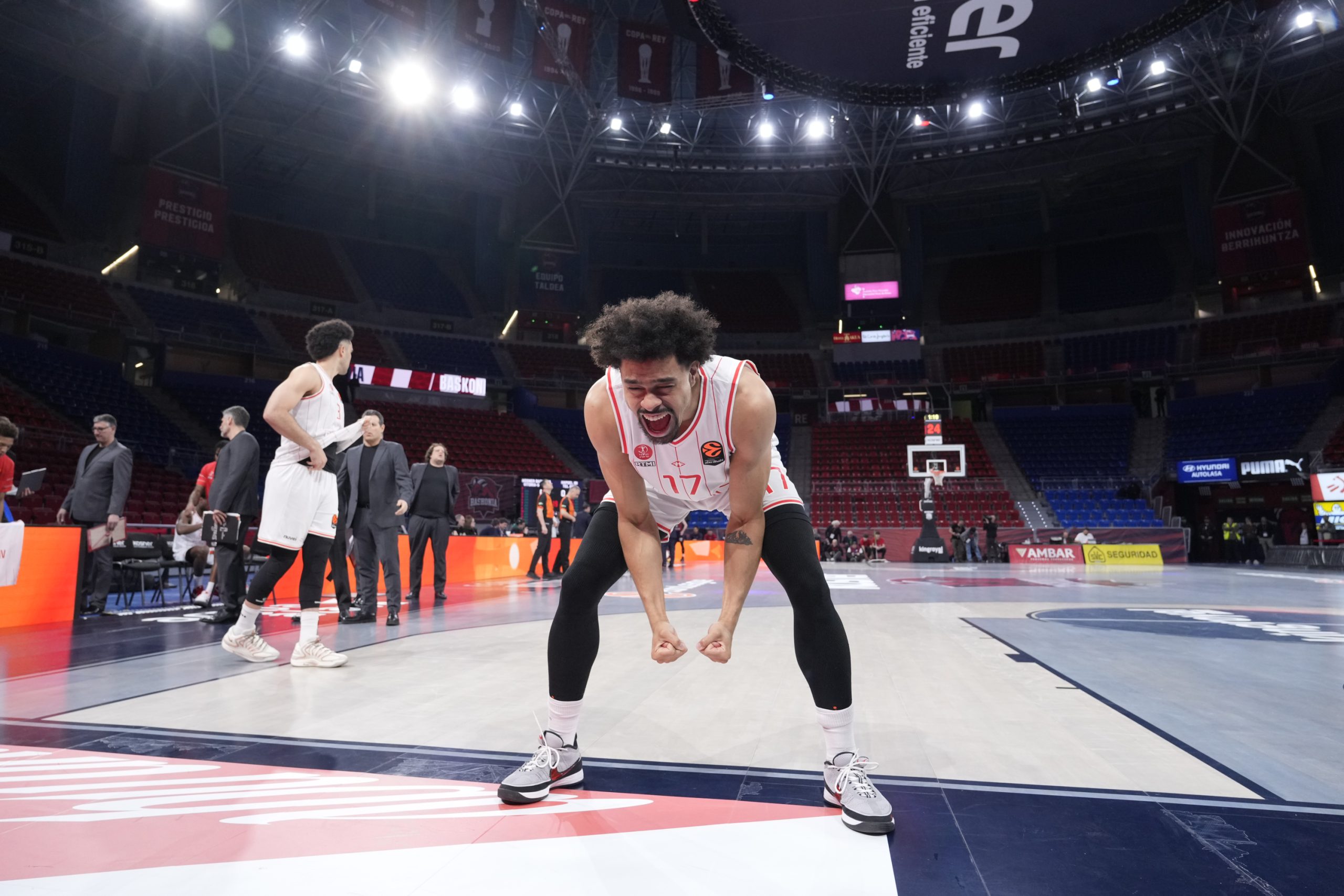 ¡Locura en el Buesa Arena! Récord de Anotación Histórico en la Euroliga Desafía la Lógica Baloncestística ¡Locura en el Buesa Arena! Récord de Anotación Histórico en la Euroliga Desafía la Lógica Baloncestística