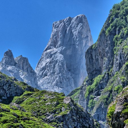 Picos de Europa: La Sorprendente Calma Sísmica de un Gigante Geológico