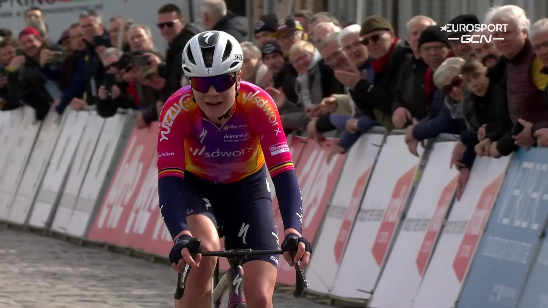 La Gran Batalla del Tour de Flandes: Lotte Kopecky Busca su Cuarta Victoria