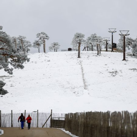 Navacerrada se reinventa: ¿Adiós a la nieve, hola al esquí sintético todo el año?