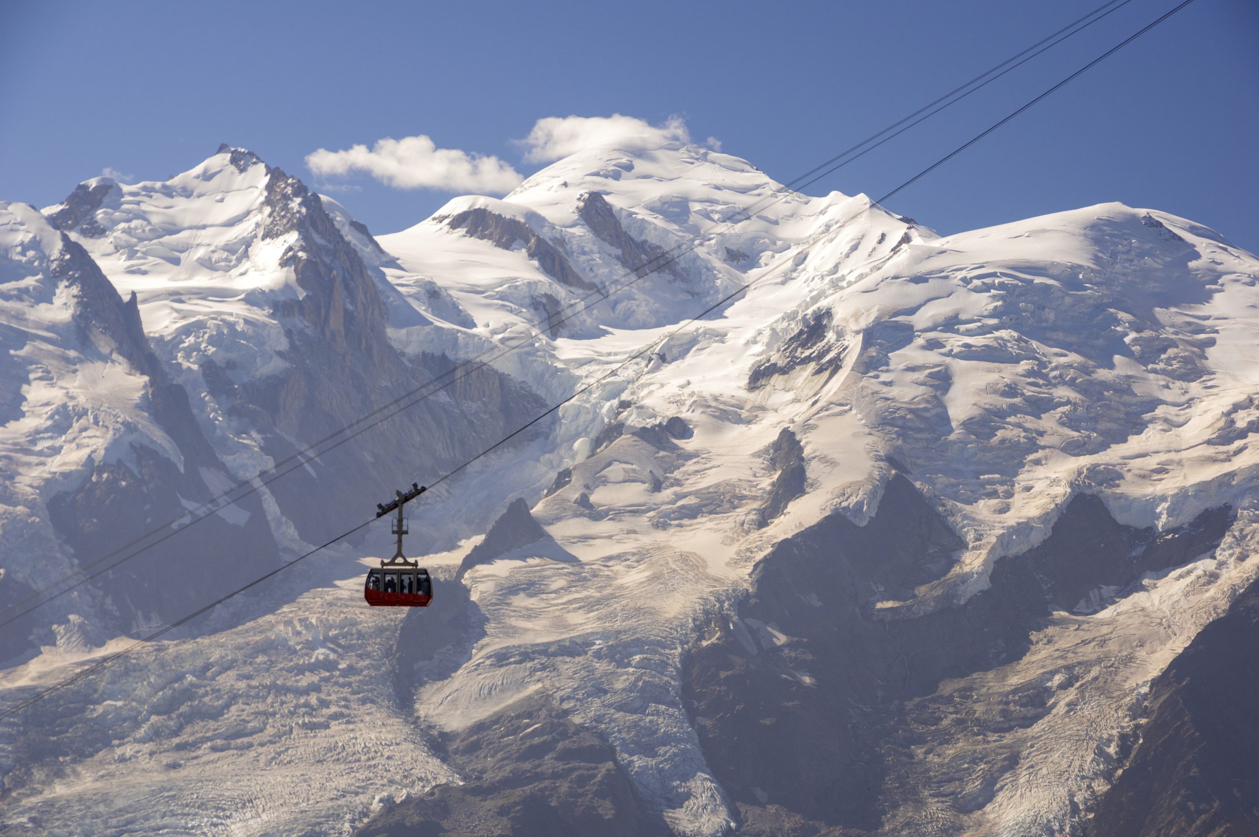 Mathéo Jacquemoud y Samuel Equy rompen el récord de ascenso y descenso al Mont Blanc Mathéo Jacquemoud y Samuel Equy rompen el récord de ascenso y descenso al Mont Blanc