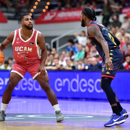¡DeJulius Deslumbra en la Liga Endesa y se Corona MVP por Tercera Vez!