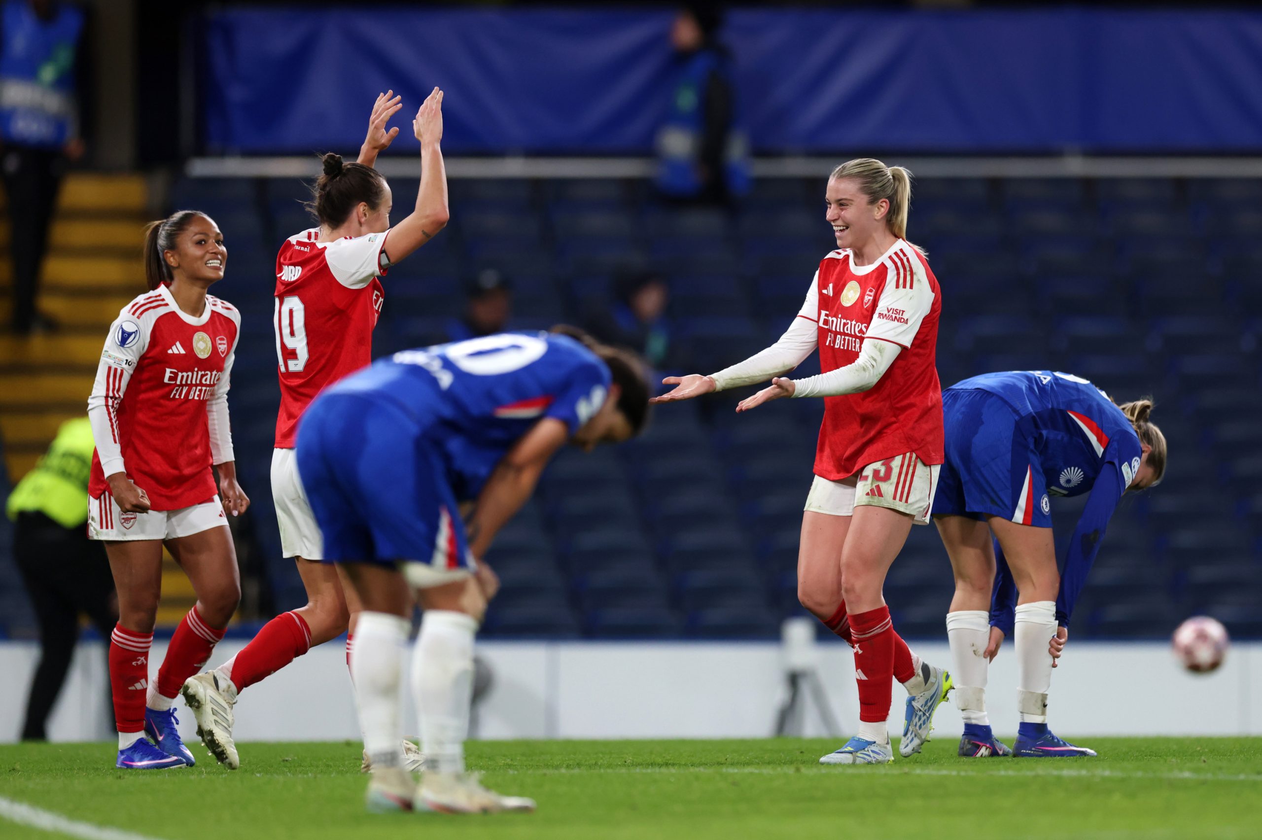 Arsenal Advances to the Semifinals of the Women's Champions League After a Vibrant Duel Against Chelsea