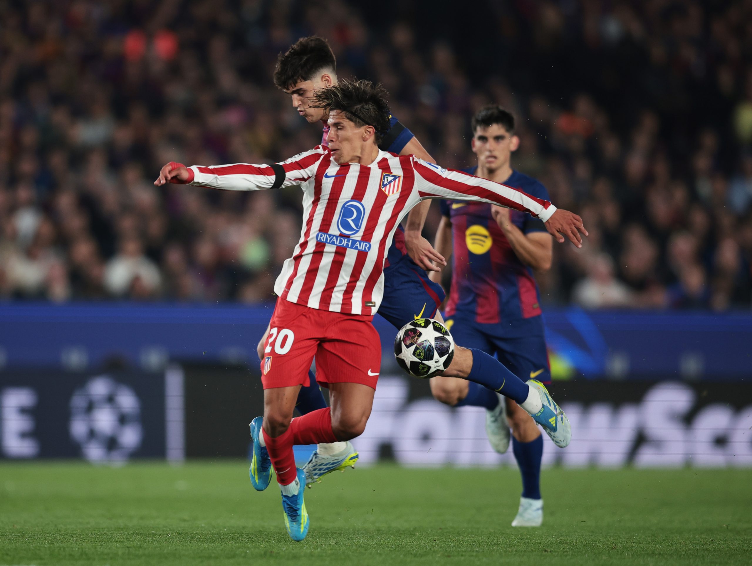 Thierry Henry defends Pau Cubarsí after the controversial expulsion in the Champions League