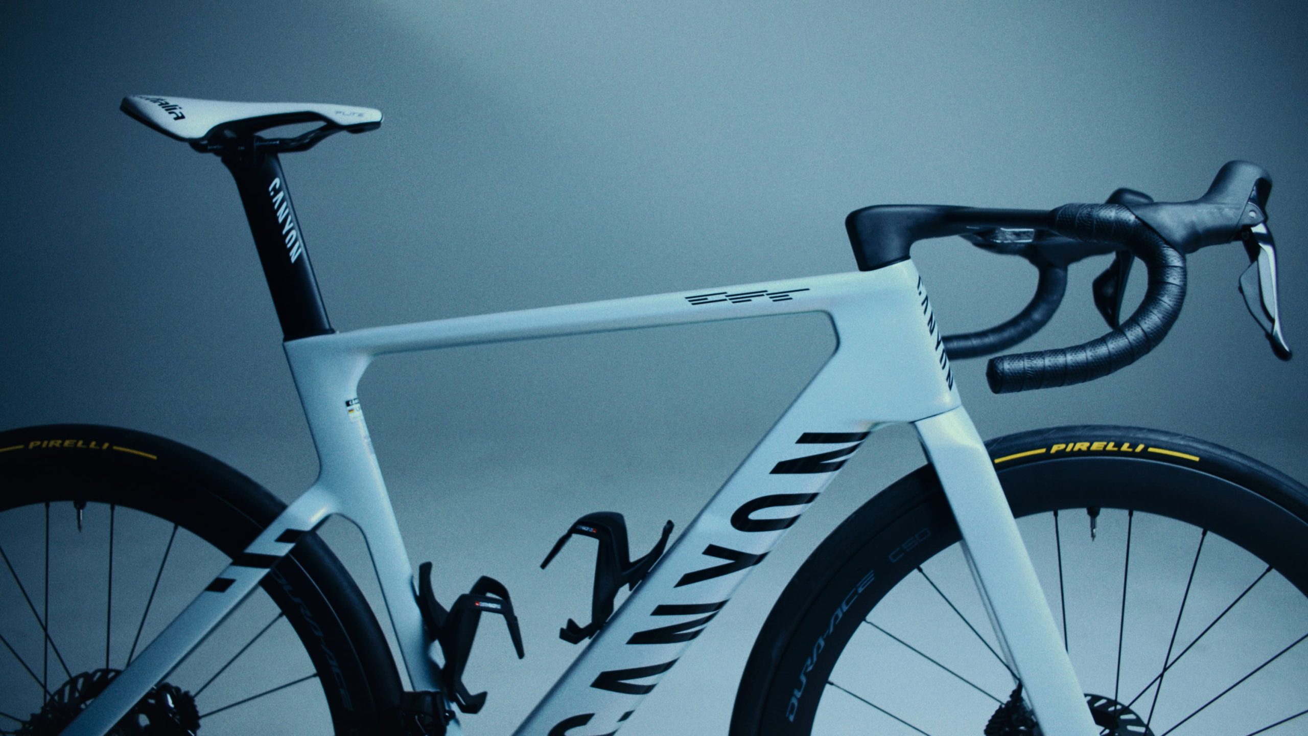 Mathieu Van der Poel debuts the Canyon Endurace CFR: the bike that reinvents the gran fondo