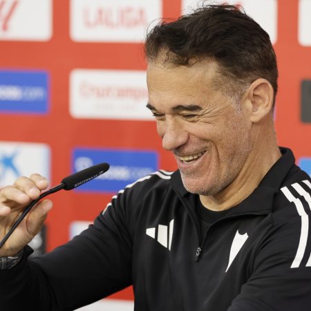 Sevilla se la juega en Valencia: Luis García Plaza apela al “brutal” apoyo de la afición para la permanencia
