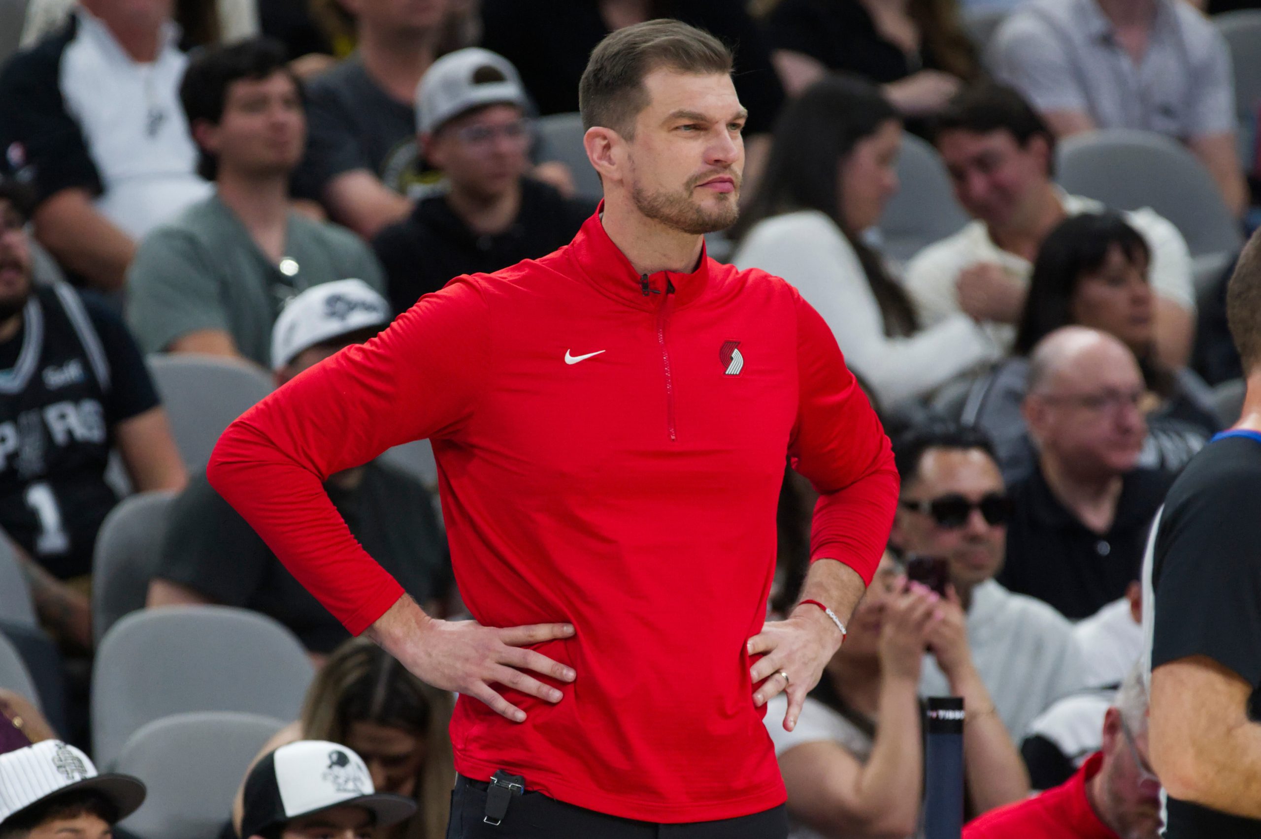 Tiago Splitter hace historia en la NBA: El primer entrenador latino que lleva a su equipo a los playoffs Tiago Splitter hace historia en la NBA: El primer entrenador latino que lleva a su equipo a los playoffs