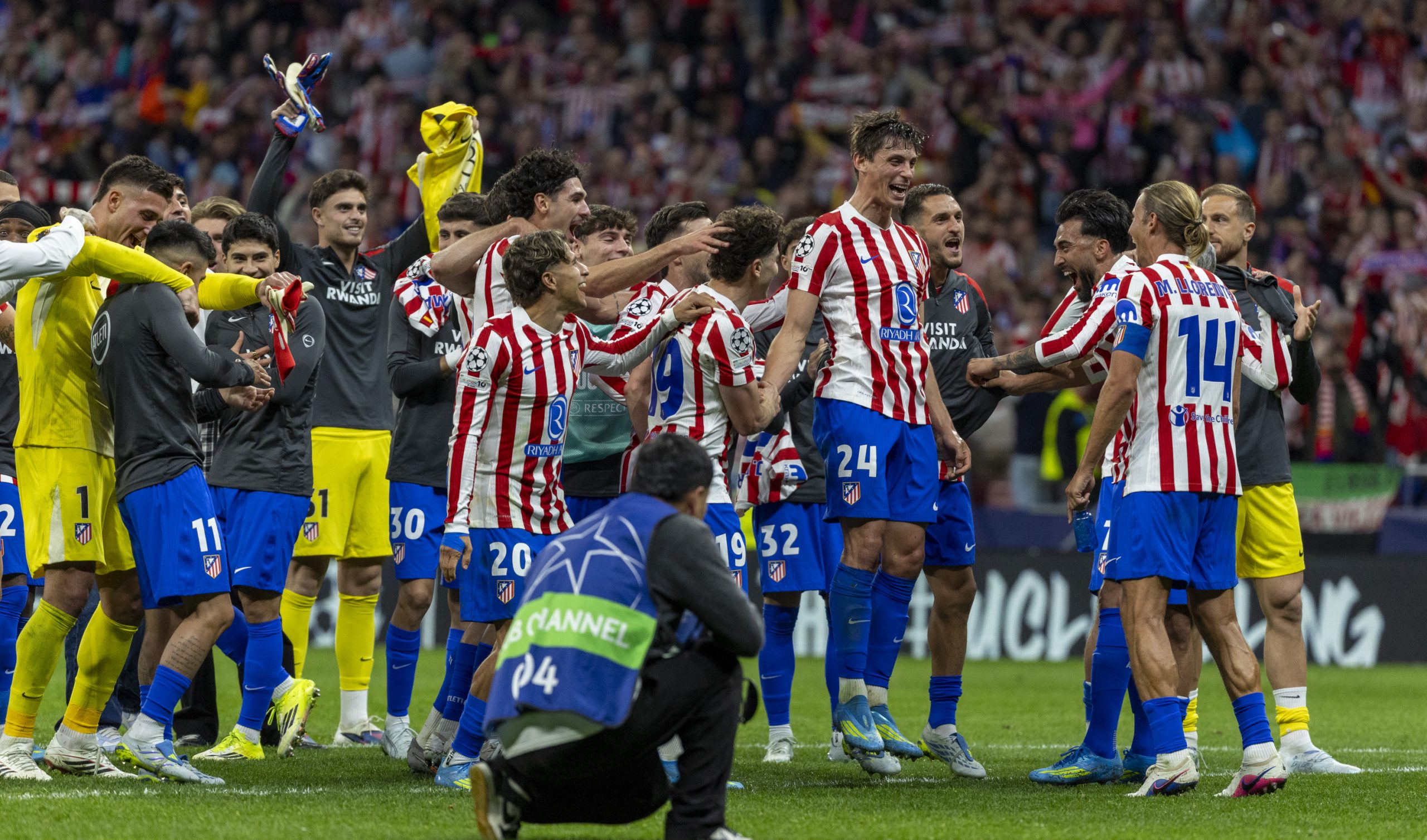 El Atlético de Madrid sorprende y se cuela en las semifinales de la Champions League El Atlético de Madrid sorprende y se cuela en las semifinales de la Champions League