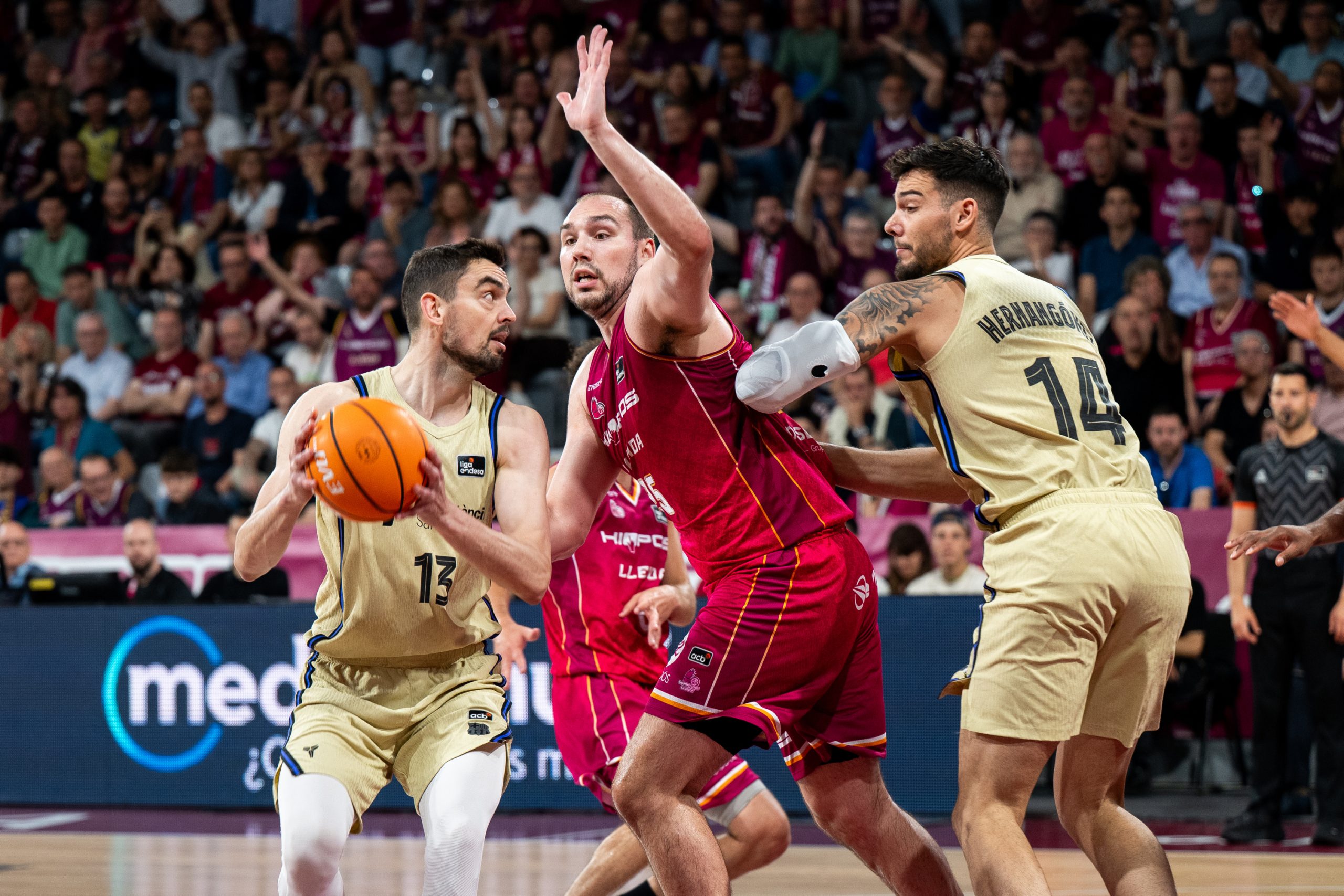 El Barça Tropieza en Lleida y Deja Escapar una Oportunidad de Oro en la Liga Endesa El Barça Tropieza en Lleida y Deja Escapar una Oportunidad de Oro en la Liga Endesa