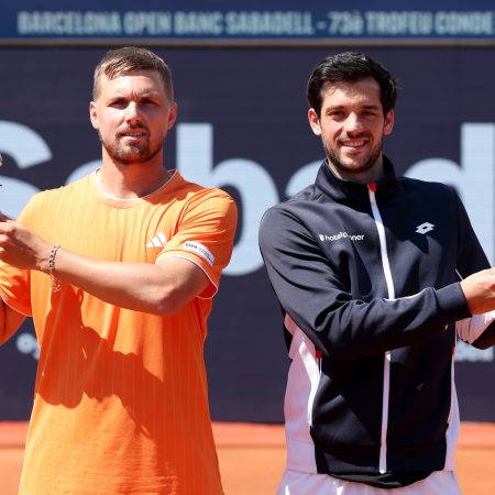 ¡Sorpresa en Barcelona! Británicos Cash y Glasspool Conquistan el Trofeo Conde de Godó