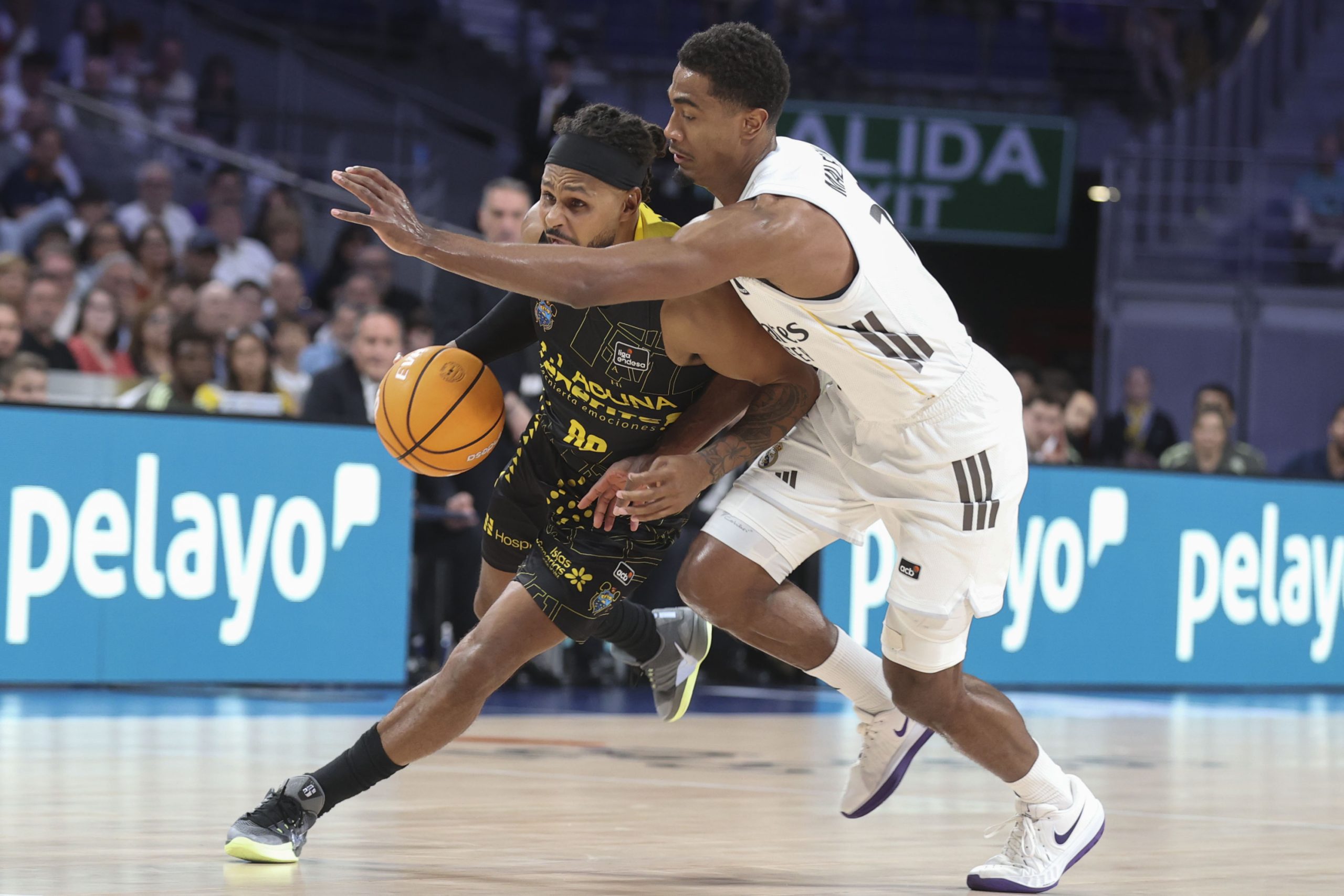 La Laguna Tenerife sorprende al Real Madrid y se consagra en el Movistar Arena La Laguna Tenerife sorprende al Real Madrid y se consagra en el Movistar Arena