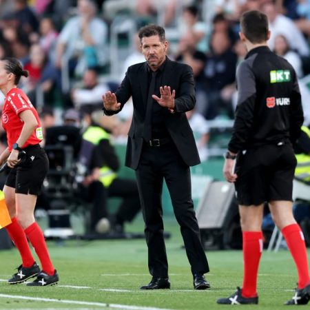 Simeone Bears the Weight of the Colchonera Defeat