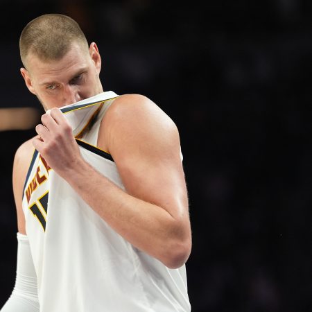 ¡Los Timberwolves Rugen en Casa y Toman la Delantera en la Serie!