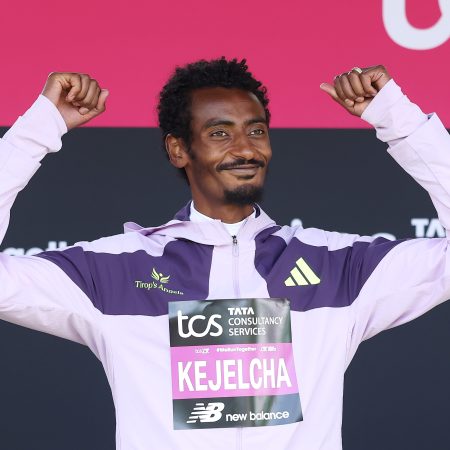 Yomif Kejelcha: El Etíope que Rompió la Barrera de las Dos Horas en su Debut