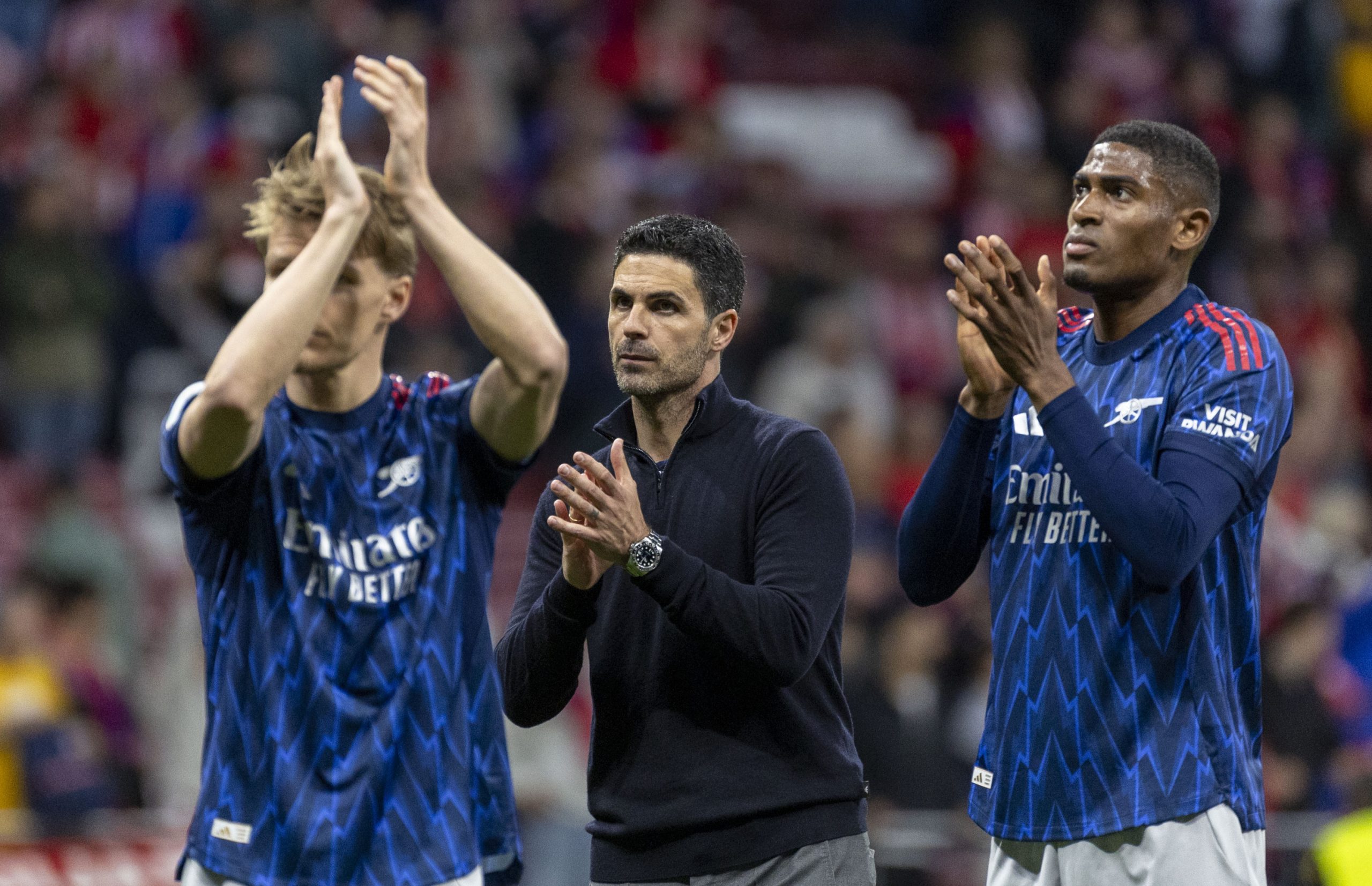 Champions League: El Arsenal Empata en el Metropolitano y Arteta Cuestiona Decisiones Clave
