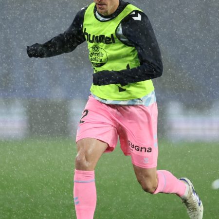 Goodbye to the season! Carl Starfelt's Serious Injury Puts Celta and Sweden in Check