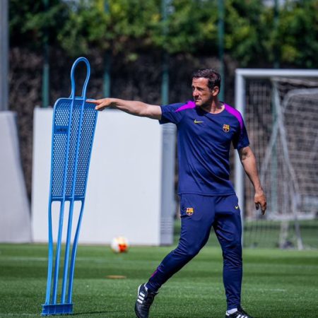 El Barça Atlètic se queda a las puertas del ascenso: Belletti reflexiona sobre una temporada de contrastes