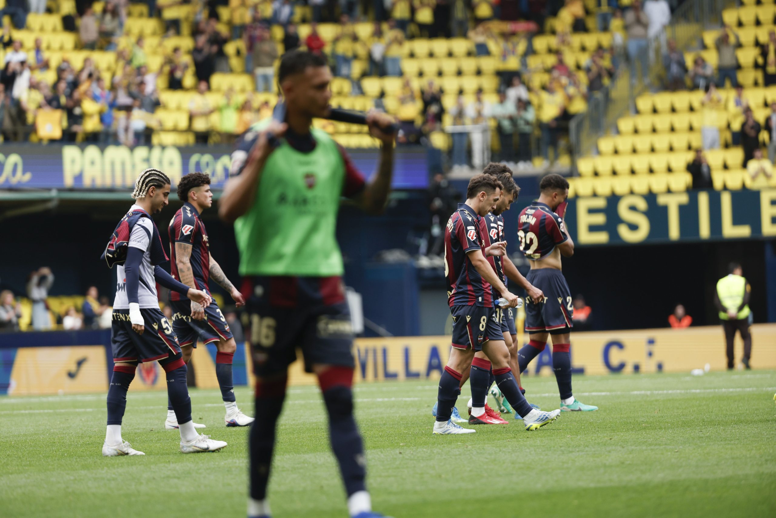 Levante en Vilo: Tres Jugadores Clave Lesionados Tras Dura Derrota