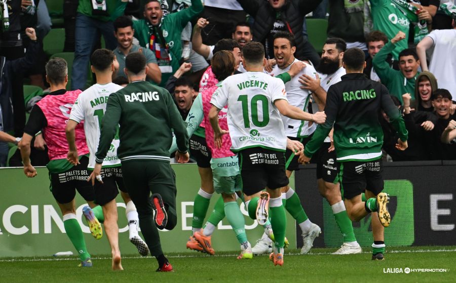 ¡Remontada Épica en El Sardinero! Racing de Santander Sufre Pero Mantiene el Liderato Ante un Valiente Huesca ¡Remontada Épica en El Sardinero! Racing de Santander Sufre Pero Mantiene el Liderato Ante un Valiente Huesca