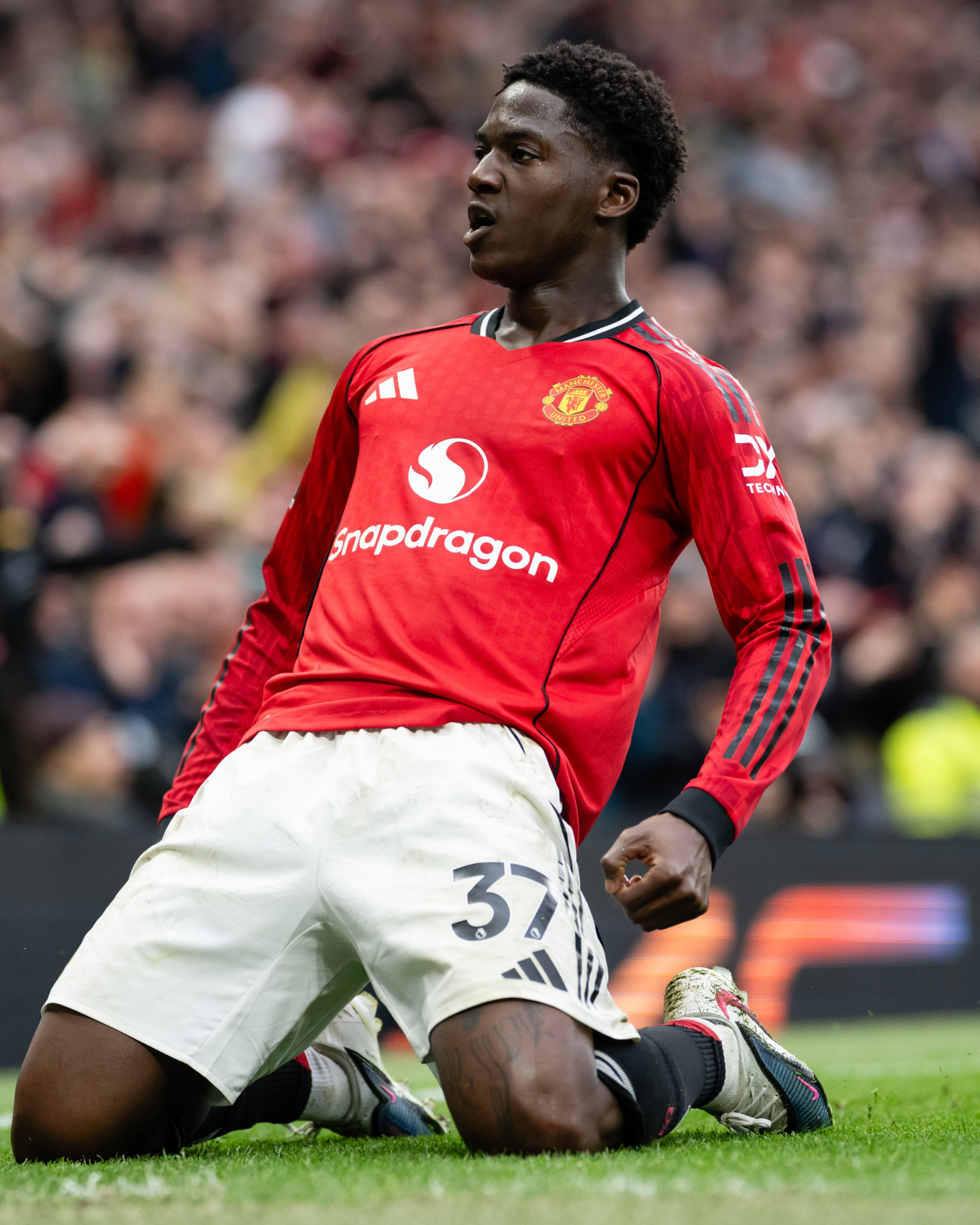Kobbie Mainoo: La Fénix de Carrington que Ilumina el Camino del United hacia la Gloria