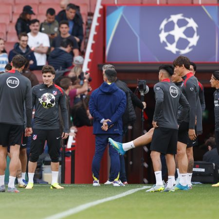 ¡Batalla en Londres! El Atlético afina su once para la Champions con el regreso de Giménez y la duda de Julián Álvarez