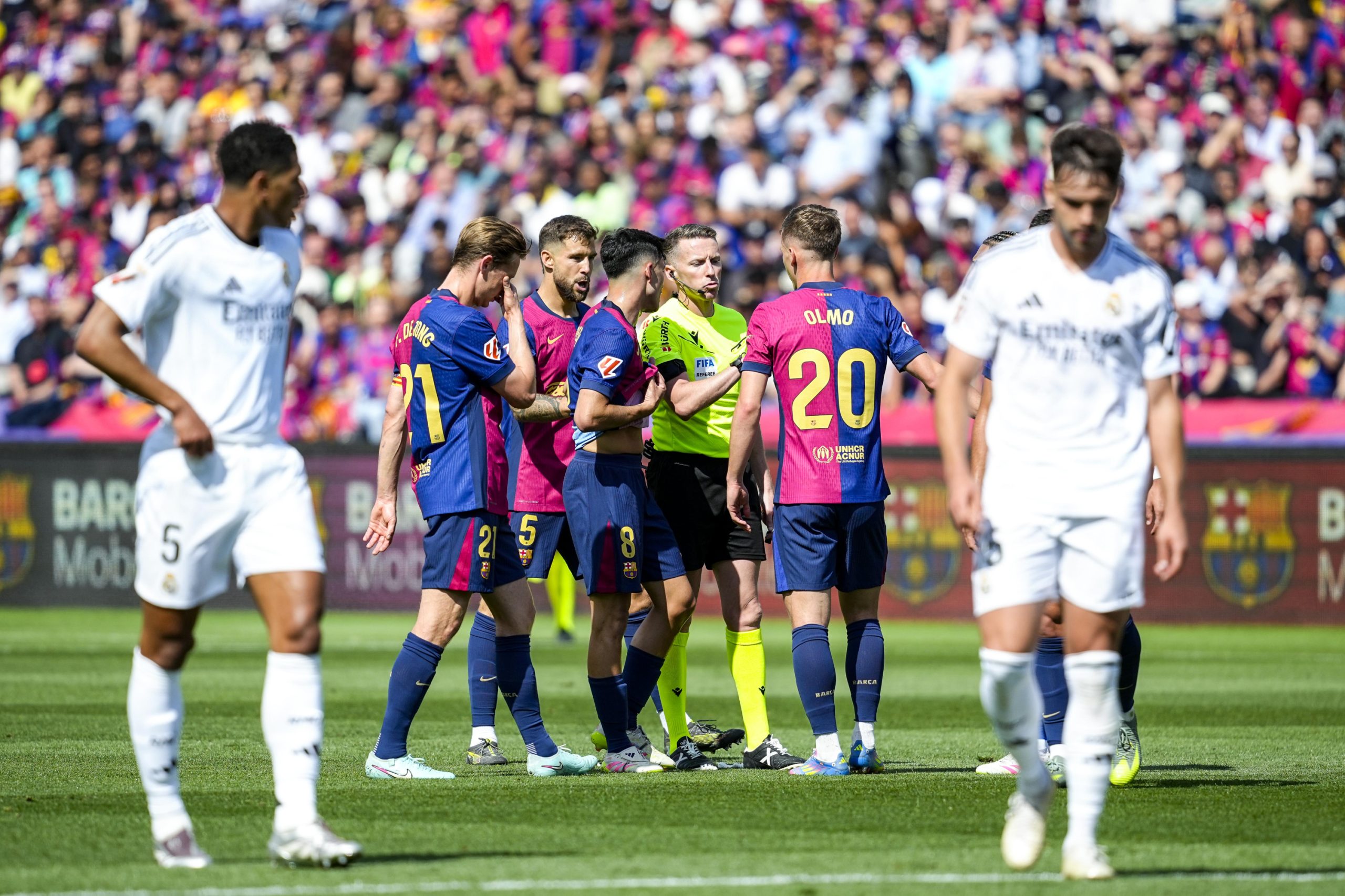 El Árbitro del Clásico: ¿Hernández Hernández y la Sombra de la Suerte Blanca?