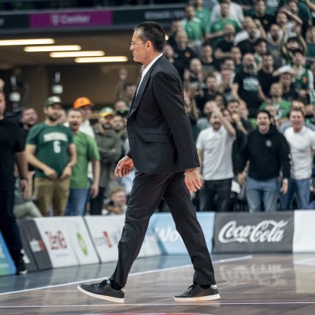 Valencia Basket: Victoria Agridulce en Atenas y la Tensión que Marca la Serie de Euroliga